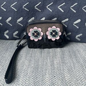 Kate Spade Zibbi Owl Camera Style Wrislet🦉